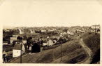 Blick in die Ambrosiusstrae mit Feldweg unterhalb des Weges zum Bahnhof.